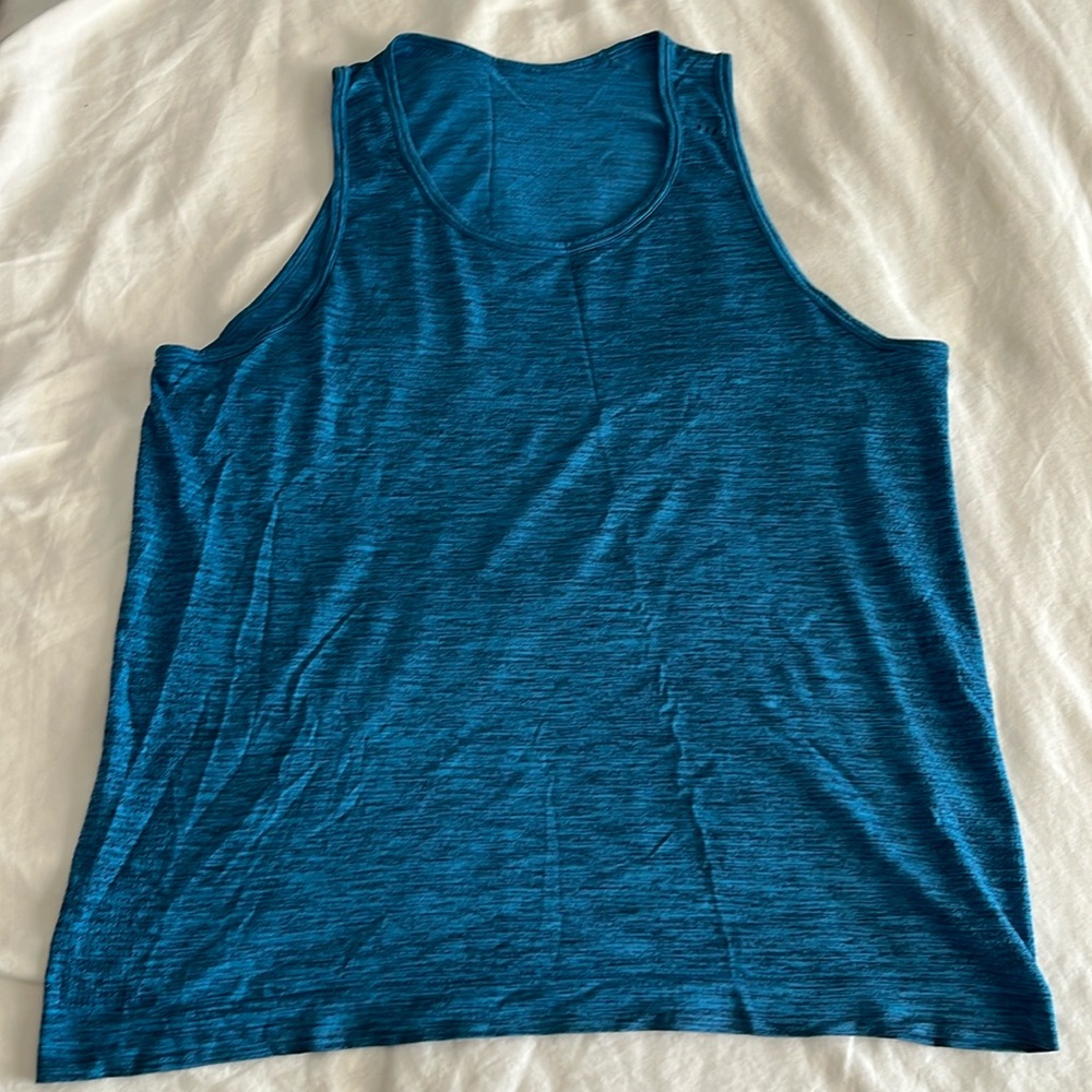 LULULEMON like new size L tank top